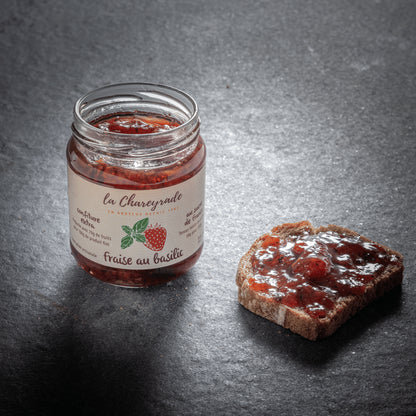 Confiture fraise au basilic