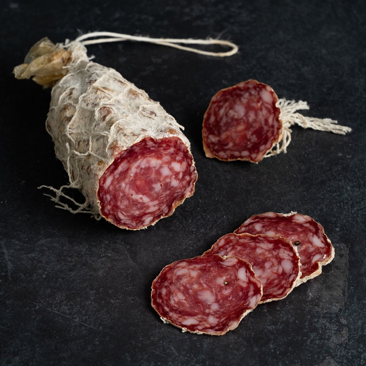 Le saucisson est gras